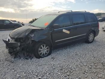  Salvage Chrysler Minivan