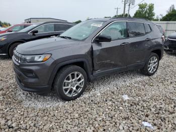  Salvage Jeep Compass