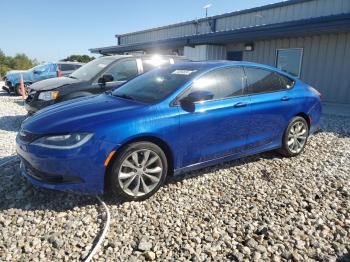  Salvage Chrysler 200