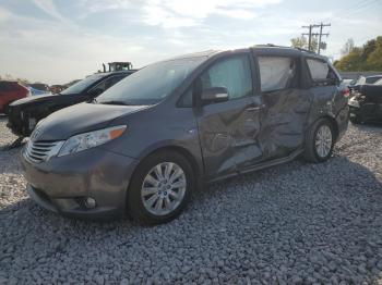  Salvage Toyota Sienna