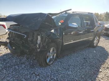  Salvage Chevrolet Avalanche