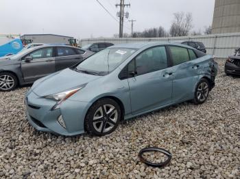  Salvage Toyota Prius