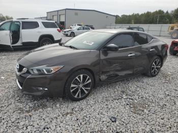  Salvage Nissan Maxima