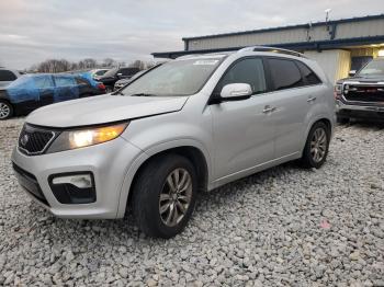  Salvage Kia Sorento