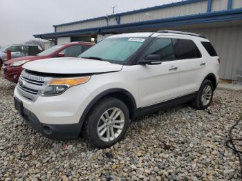  Salvage Ford Explorer