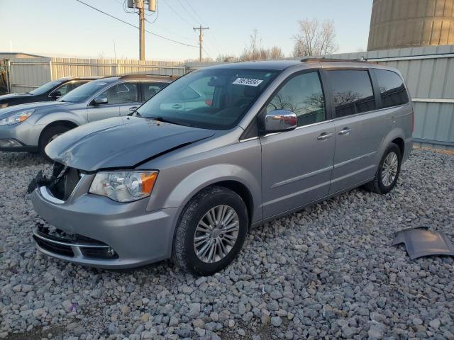  Salvage Chrysler Minivan