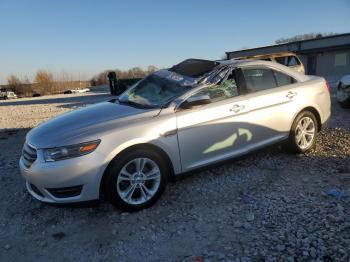  Salvage Ford Taurus