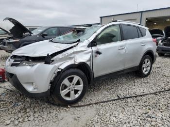  Salvage Toyota RAV4