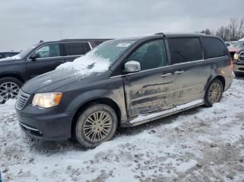  Salvage Chrysler Minivan