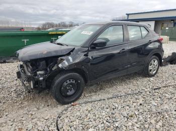  Salvage Nissan Kicks