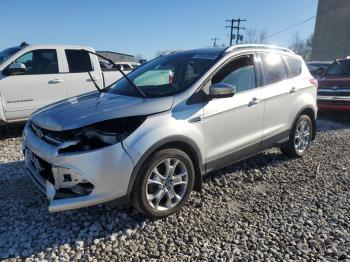  Salvage Ford Escape