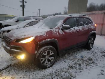  Salvage Jeep Cherokee