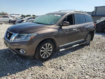  Salvage Nissan Pathfinder