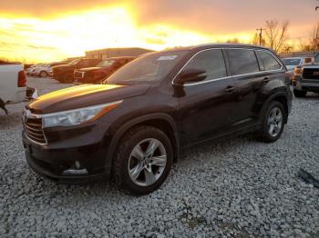  Salvage Toyota Highlander