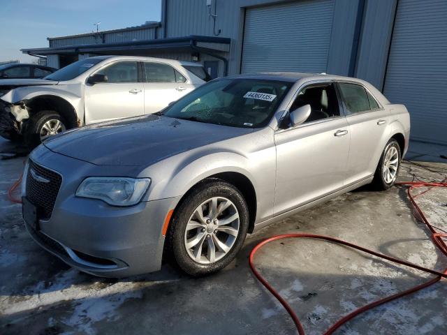  Salvage Chrysler 300