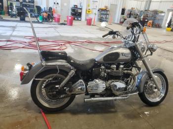  Salvage Triumph Motorcycle Bonneville