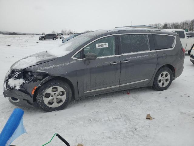  Salvage Chrysler Pacifica