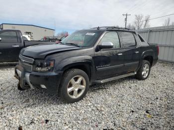  Salvage Chevrolet Avalanche