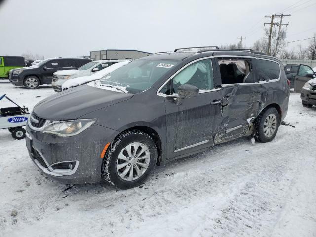  Salvage Chrysler Pacifica