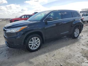  Salvage Toyota Highlander