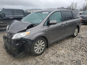  Salvage Toyota Sienna