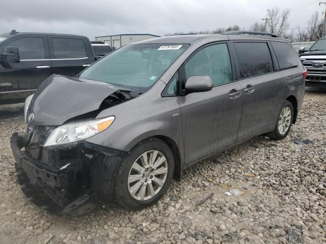  Salvage Toyota Sienna