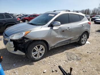  Salvage Hyundai TUCSON