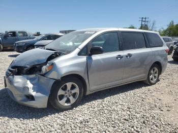  Salvage Toyota Sienna