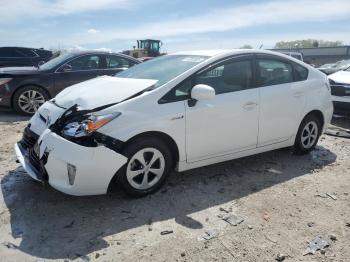  Salvage Toyota Prius