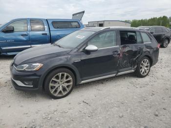  Salvage Volkswagen Golf