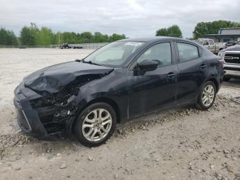  Salvage Toyota Yaris