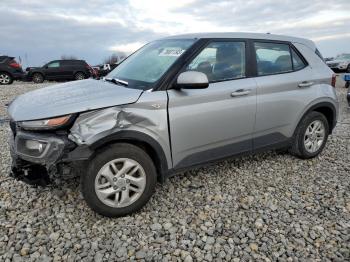  Salvage Hyundai VENUE