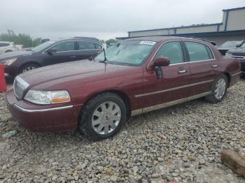  Salvage Lincoln Towncar