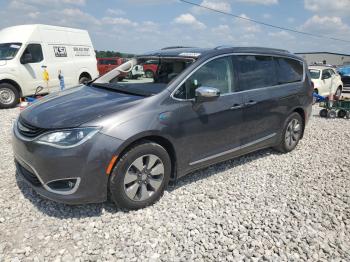  Salvage Chrysler Pacifica
