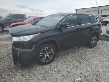  Salvage Toyota Highlander