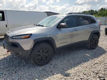  Salvage Jeep Cherokee