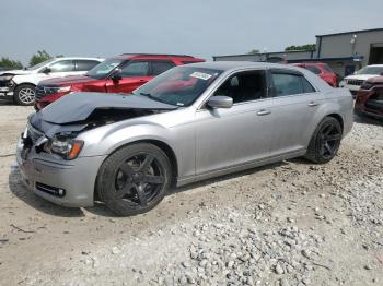  Salvage Chrysler 300