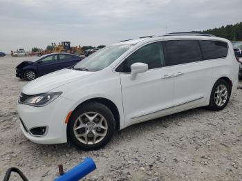  Salvage Chrysler Pacifica