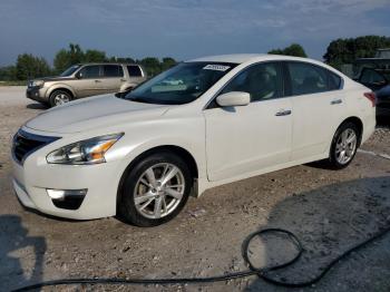 Salvage Nissan Altima
