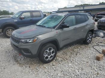  Salvage Jeep Compass