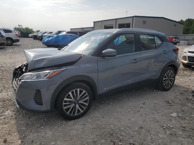  Salvage Nissan Kicks