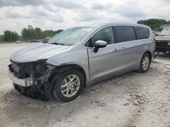  Salvage Chrysler Pacifica