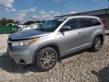  Salvage Toyota Highlander