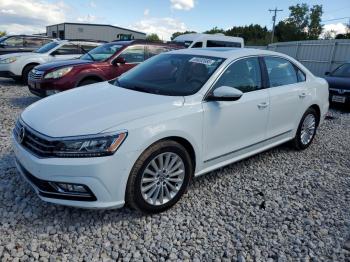  Salvage Volkswagen Passat