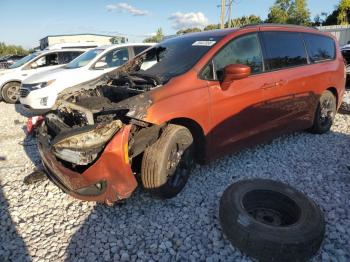  Salvage Chrysler Pacifica