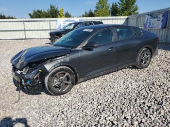  Salvage Kia K4 Lx