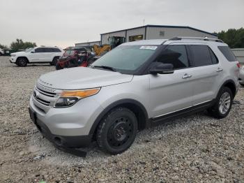 Salvage Ford Explorer