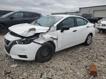  Salvage Nissan Versa