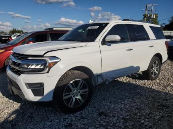  Salvage Ford Expedition