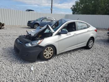  Salvage Hyundai ACCENT
